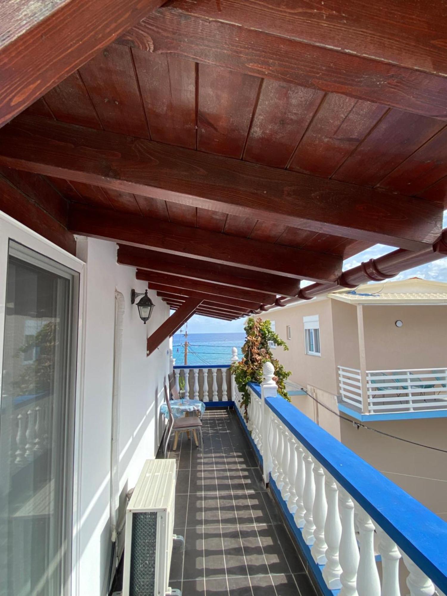 Nikos Meltemi Family Penthouse