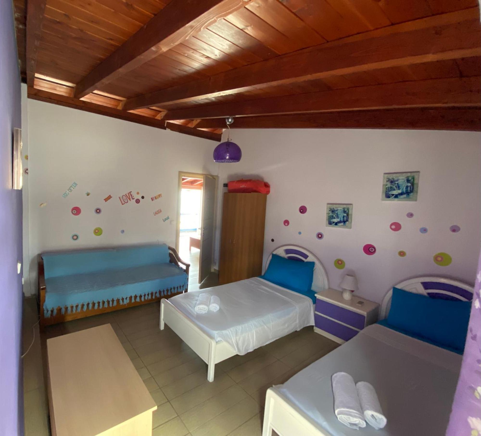 Nikos Meltemi Family Penthouse Apartment